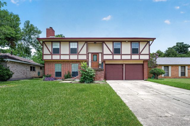 15927 Eastcape Drive, Houston, TX 77598