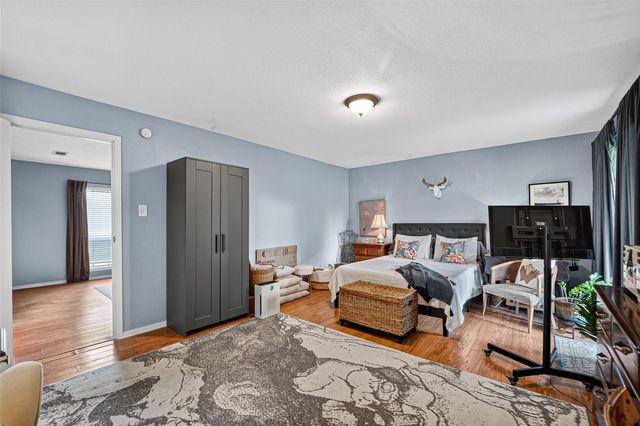 15927 Eastcape Drive, Houston, TX 77598