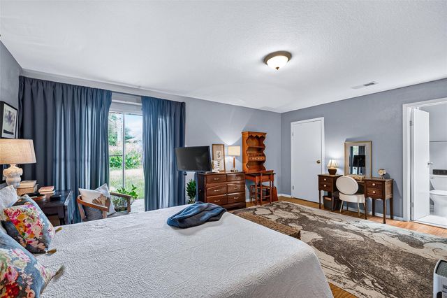15927 Eastcape Drive, Houston, TX 77598