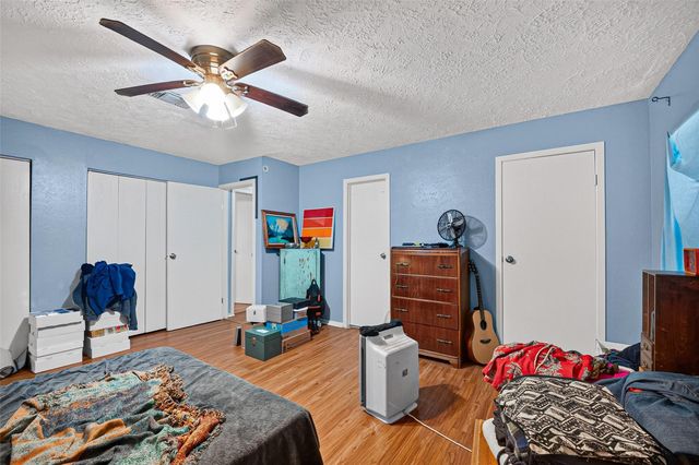 15927 Eastcape Drive, Houston, TX 77598