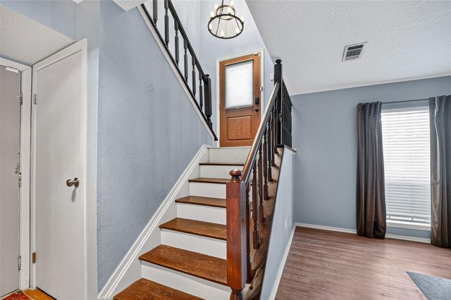 15927 Eastcape Drive, Houston, TX 77598