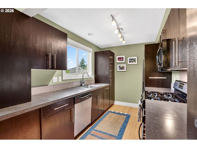 3709 Se 33RD Ave, Portland, OR 97202