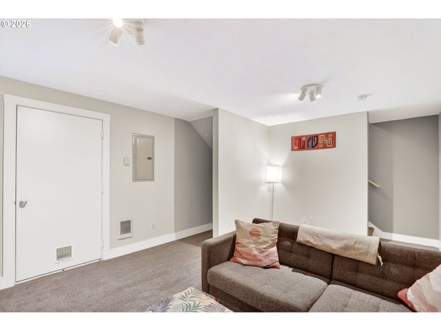 3709 Se 33RD Ave, Portland, OR 97202