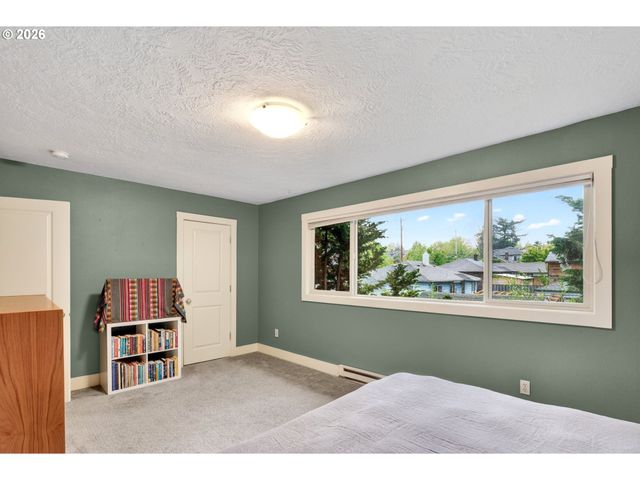 3709 Se 33RD Ave, Portland, OR 97202