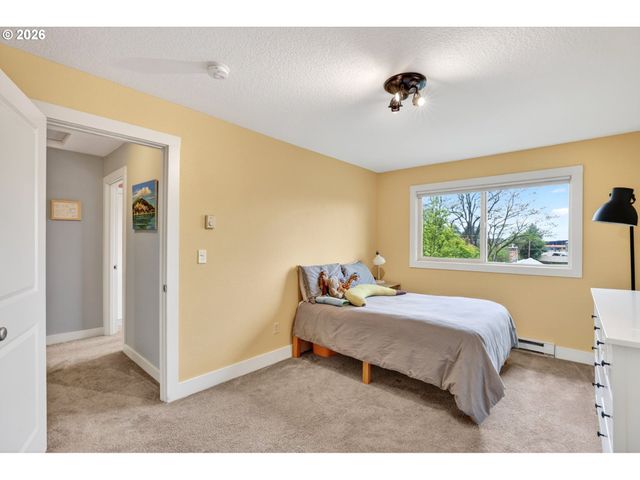 3709 Se 33RD Ave, Portland, OR 97202