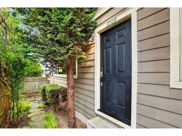 3709 Se 33RD Ave, Portland, OR 97202