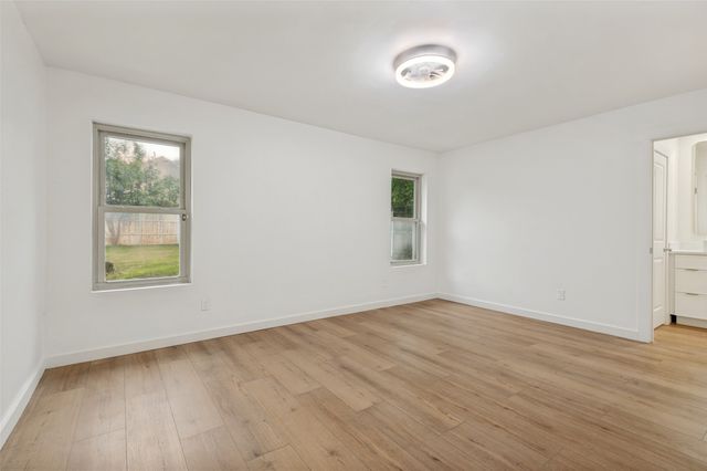 2744 Meadow Green, Bedford, TX 76021