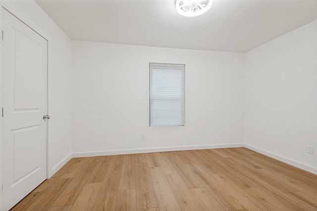 2744 Meadow Green, Bedford, TX 76021