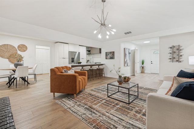 2744 Meadow Green, Bedford, TX 76021