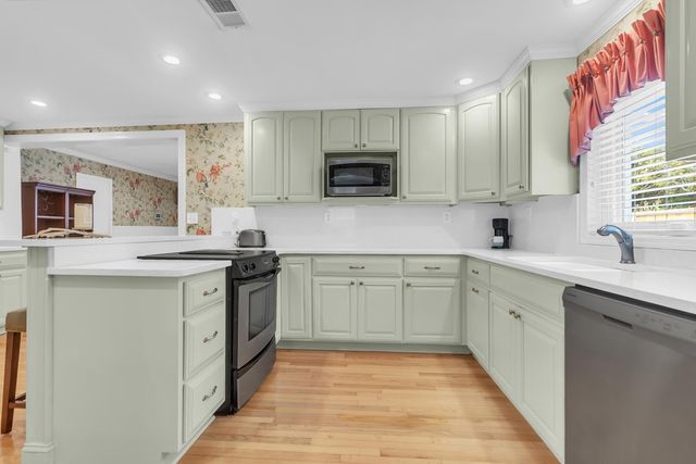 2078 Saint James Drive, Charleston, SC 29412