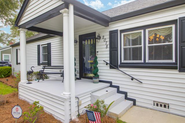 2078 Saint James Drive, Charleston, SC 29412