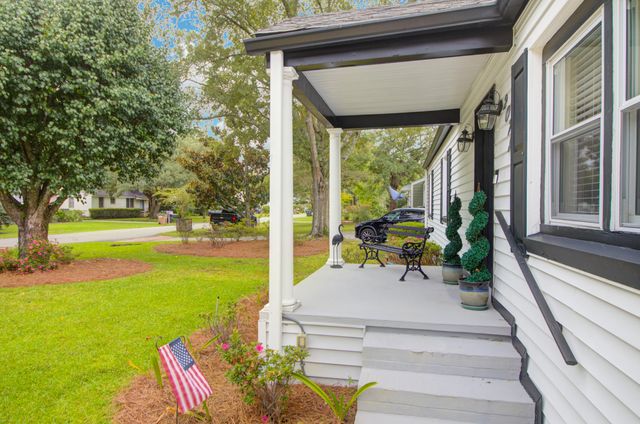 2078 Saint James Drive, Charleston, SC 29412