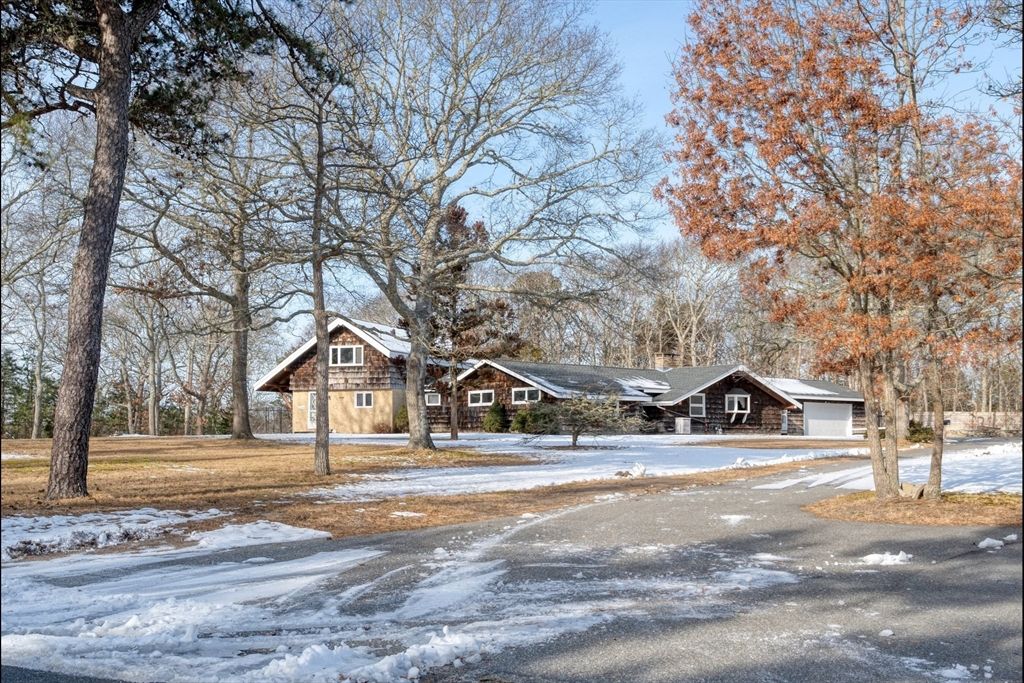 23 Traders Lane, Yarmouth, MA 02673