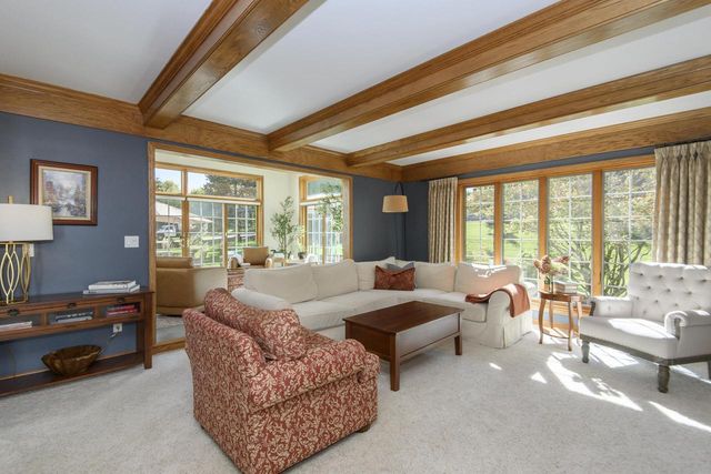 W302N1609 Crooked Creek COURT, Pewaukee, WI 53072