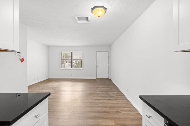 209 Cedar St Apt C1, Myrtle Beach, SC 29577