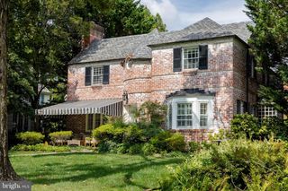 212 SAINT DUNSTANS RD, Baltimore, MD 21212