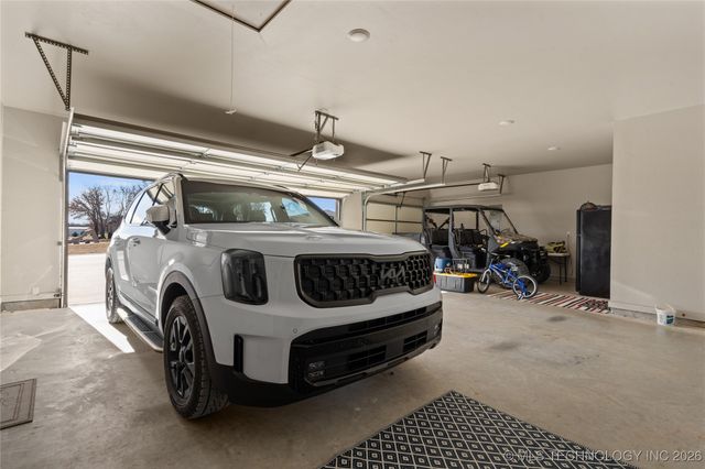 128 Royal Oaks Lane, Ardmore, OK 73401