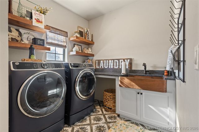 128 Royal Oaks Lane, Ardmore, OK 73401