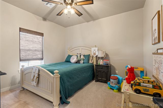 128 Royal Oaks Lane, Ardmore, OK 73401