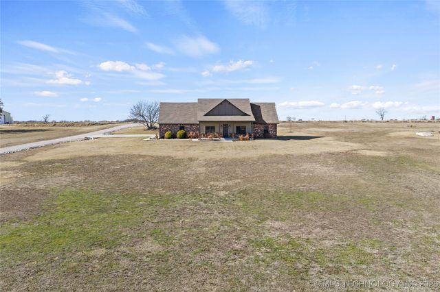 128 Royal Oaks Lane, Ardmore, OK 73401