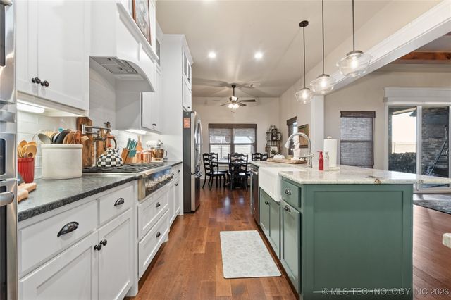 128 Royal Oaks Lane, Ardmore, OK 73401