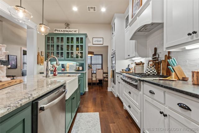 128 Royal Oaks Lane, Ardmore, OK 73401