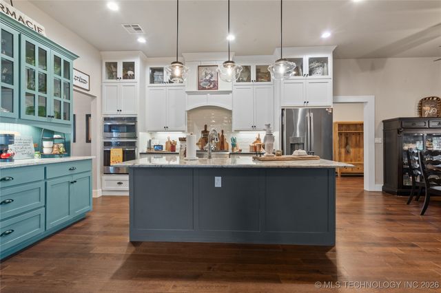 128 Royal Oaks Lane, Ardmore, OK 73401