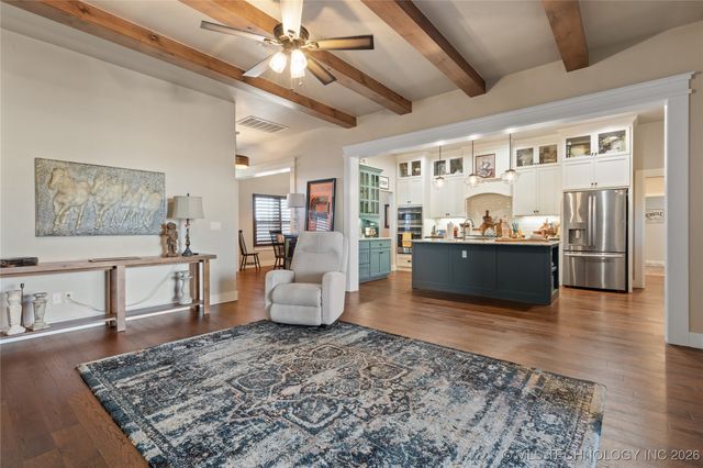 128 Royal Oaks Lane, Ardmore, OK 73401