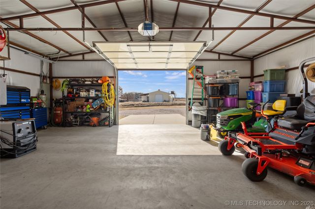 128 Royal Oaks Lane, Ardmore, OK 73401