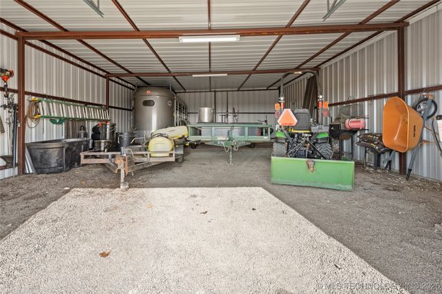 128 Royal Oaks Lane, Ardmore, OK 73401