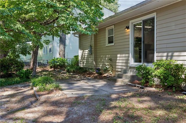 123 Olin DR, Newport News, VA 23602