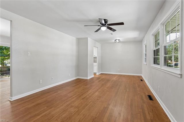 123 Olin DR, Newport News, VA 23602