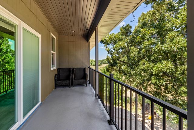 659 W Bridgewood Court, Springfield, MO 65803