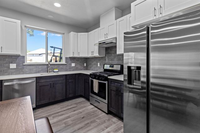 659 W Bridgewood Court, Springfield, MO 65803