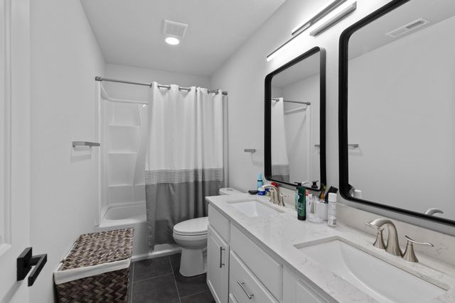 659 W Bridgewood Court, Springfield, MO 65803
