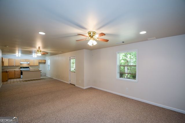 1942 Ashwood Grove Drive, Snellville, GA 30078
