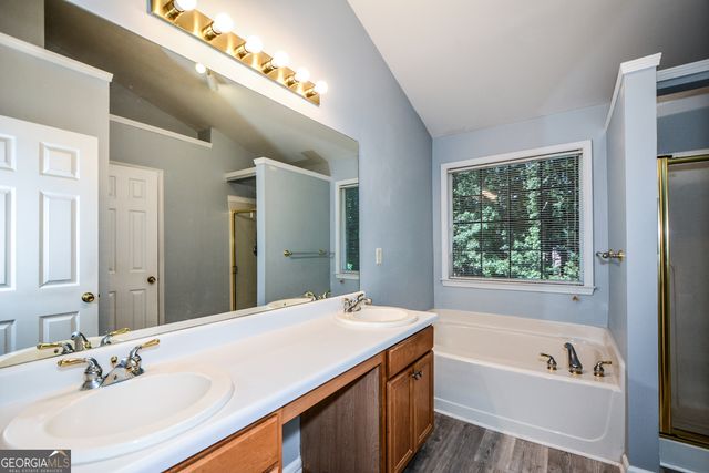 1942 Ashwood Grove Drive, Snellville, GA 30078