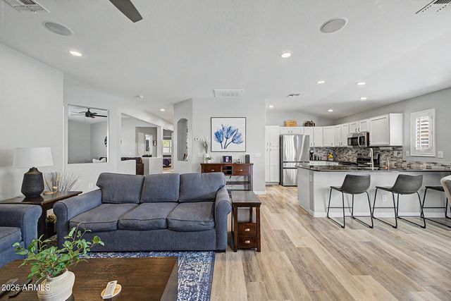 2836 E JJ RANCH Road, Phoenix, AZ 85024