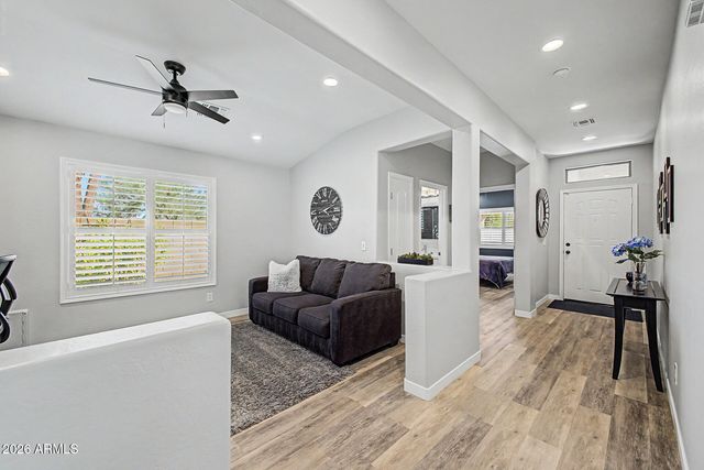2836 E JJ RANCH Road, Phoenix, AZ 85024