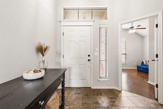14101 Drakes Way, Yukon, OK 73099