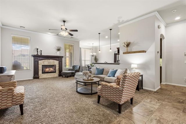14101 Drakes Way, Yukon, OK 73099