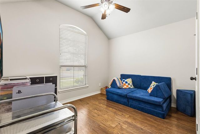 14101 Drakes Way, Yukon, OK 73099