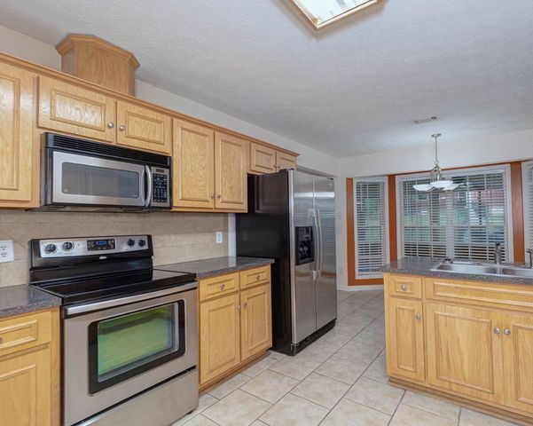 49 Calhoun Creek Road, Hamilton, GA 31811