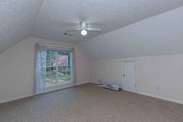 49 Calhoun Creek Road, Hamilton, GA 31811