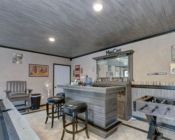 49 Calhoun Creek Road, Hamilton, GA 31811
