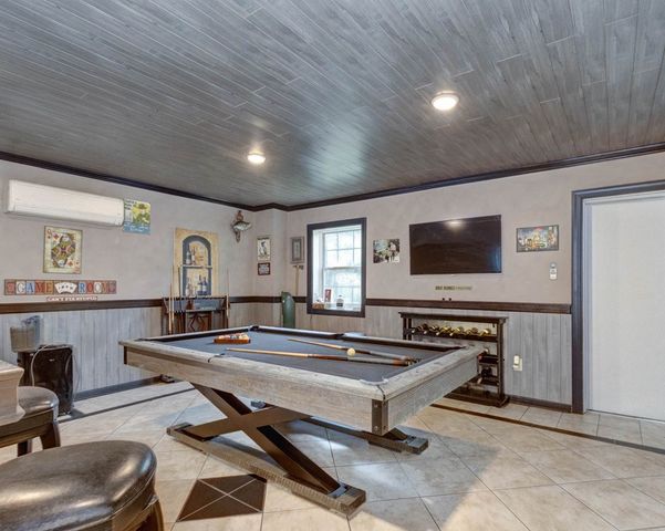 49 Calhoun Creek Road, Hamilton, GA 31811