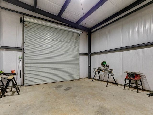 49 Calhoun Creek Road, Hamilton, GA 31811