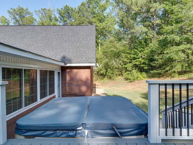 49 Calhoun Creek Road, Hamilton, GA 31811