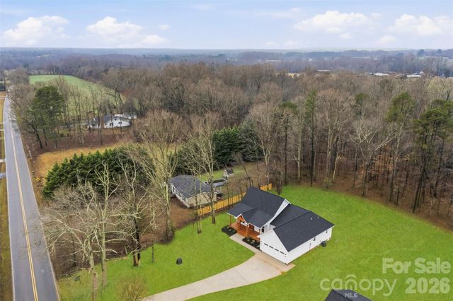 1131 White Jenkins Road, Bessemer City, NC 28016