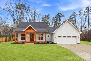 1131 White Jenkins Road, Bessemer City, NC 28016